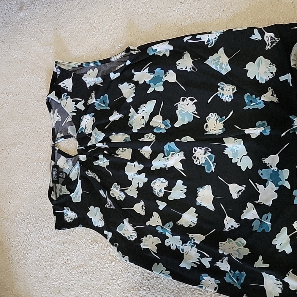 Jones new york tank